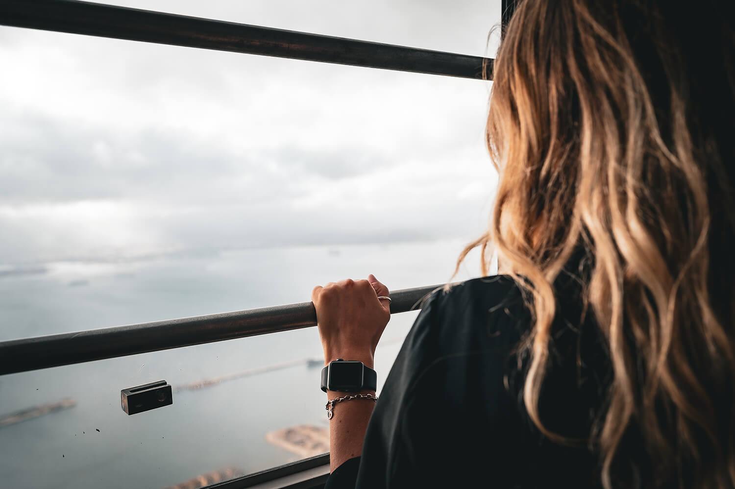 Webbutvecklare Sandra Johansson i Gibraltar